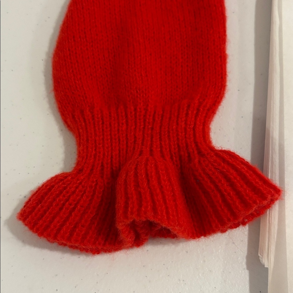 Valentine’s fluffy red sweater ruffle & button detailing ruffled cuffs sz medium - Picture 7 of 12